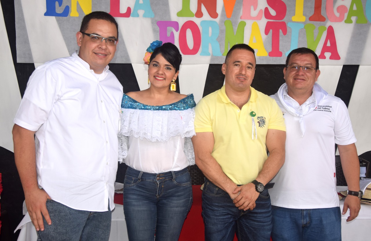 Daniel Martínez, Sandra Milena Lozano; coordinadora de Cread – Neiva, Walter Murillo; docente investigador Colciencias; Jhon Méndez; director de investigación de la Universidad del Tolima.